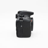 Used - Nikon D5600 w/ Nikon 18-55mm f3.5-5.6G AF-P DX VR - 3269605