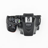 Used - Nikon D5600 w/ Nikon 18-55mm f3.5-5.6G AF-P DX VR - 3269605