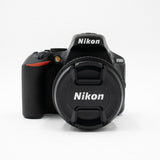 Used - Nikon D5600 w/ Nikon 18-55mm f3.5-5.6G AF-P DX VR - 3269605
